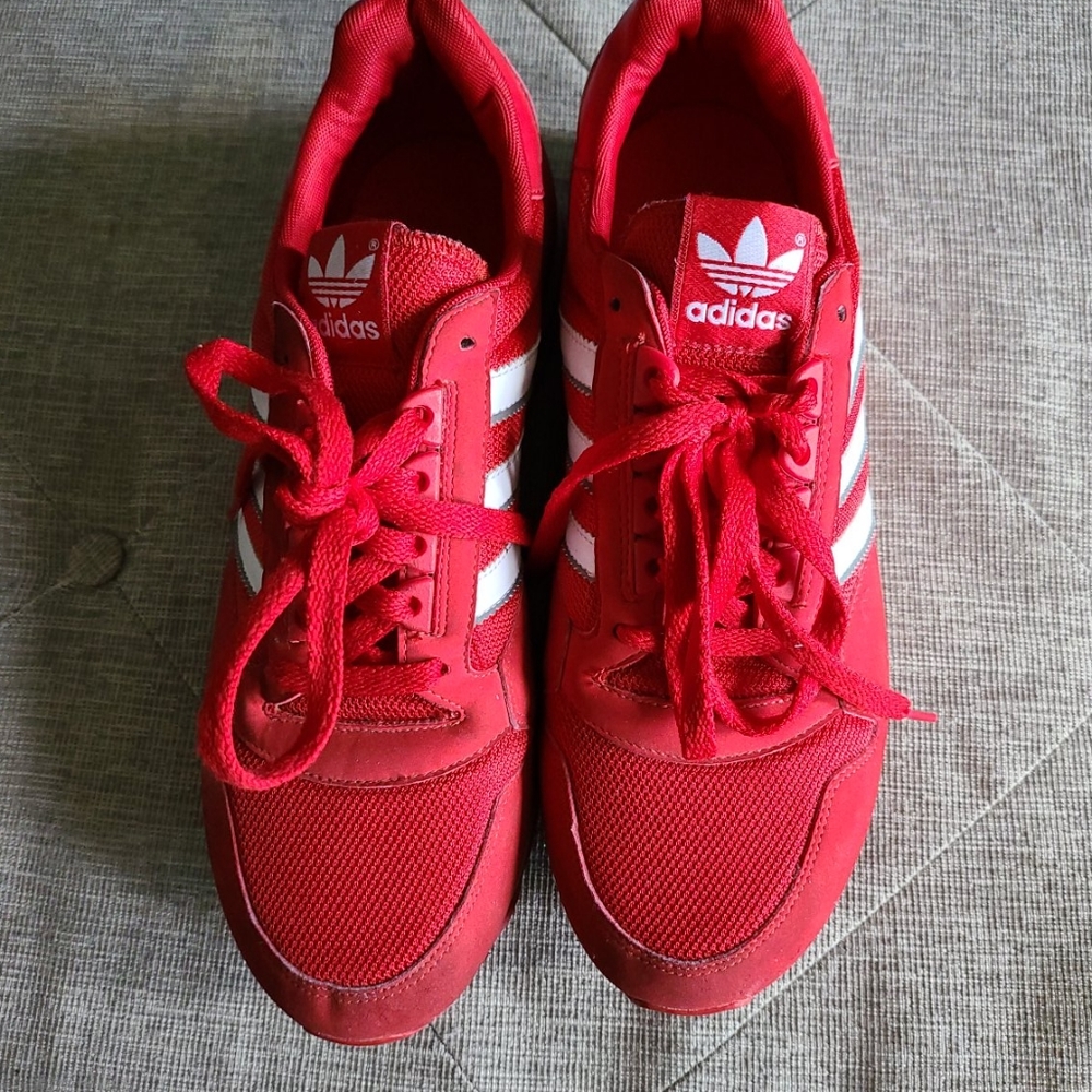 Adidas Tennis Shoes